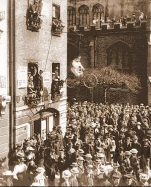 Photograph of Effigy above what is now current Cambridge University Press Bookshop